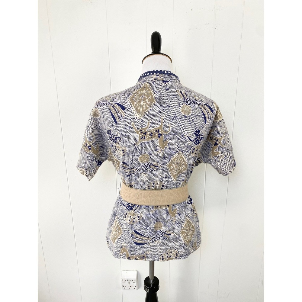 VTG HearSay Batik Animal Print Short Sleeve Belted Button Up Top Blue Tan Sz S/M - Picture 3 of 13